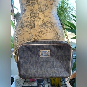 Michael Kors Crossbody Bag